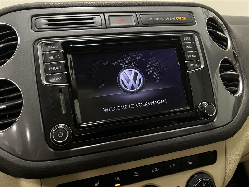 2017 Volkswagen Tiguan 2.0T Wolfsburg Editi - Photo 18 - West Bountiful, UT 84087