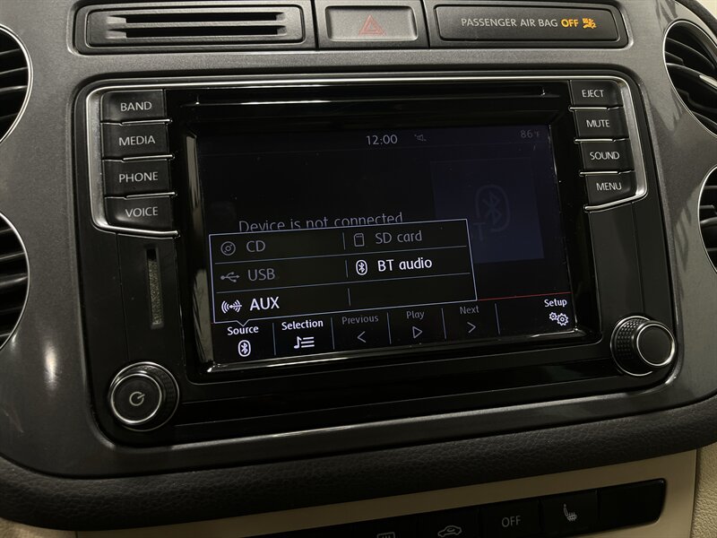 2017 Volkswagen Tiguan 2.0T Wolfsburg Editi - Photo 21 - West Bountiful, UT 84087