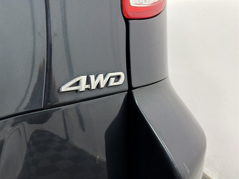 2012 Toyota RAV4 Limited - Photo 10 - West Bountiful, UT 84087