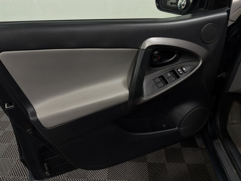 2012 Toyota RAV4 Limited - Photo 14 - West Bountiful, UT 84087