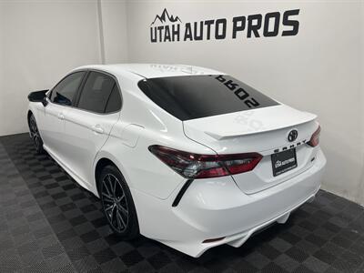 2021 Toyota Camry SE   - Photo 7 - West Bountiful, UT 84087