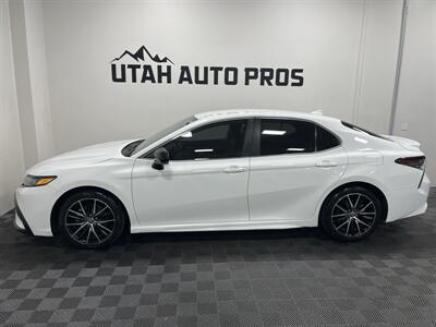 2021 Toyota Camry SE   - Photo 6 - West Bountiful, UT 84087