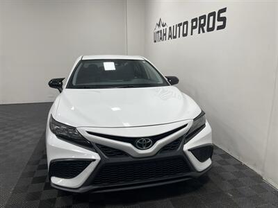 2021 Toyota Camry SE   - Photo 2 - West Bountiful, UT 84087