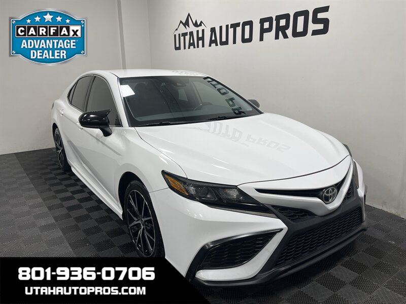 2021 Toyota Camry SE   - Photo 1 - West Bountiful, UT 84087