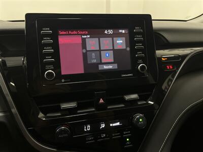 2021 Toyota Camry SE   - Photo 15 - West Bountiful, UT 84087