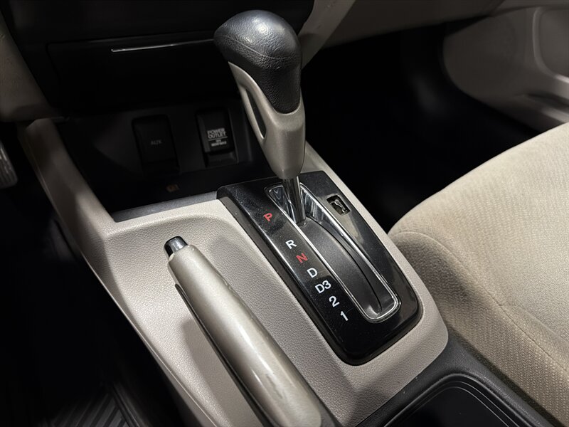 2013 Honda Civic LX - Photo 12 - West Bountiful, UT 84087