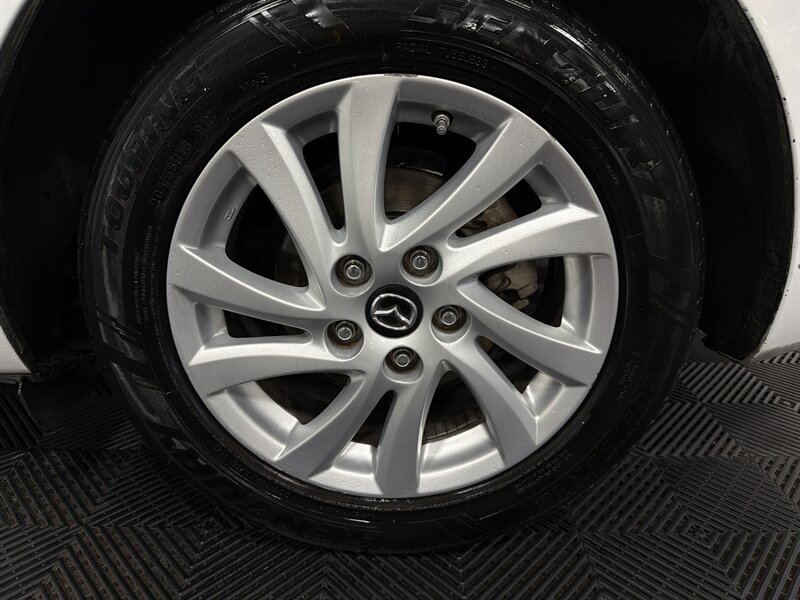 2013 Mazda Mazda3 i Touring - Photo 11 - West Bountiful, UT 84087