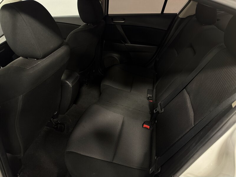 2013 Mazda Mazda3 i Touring - Photo 24 - West Bountiful, UT 84087