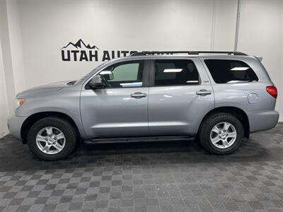 2011 Toyota Sequoia SR5   - Photo 9 - West Bountiful, UT 84087