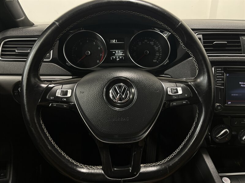 2016 Volkswagen Jetta 1.8T Sport - Photo 19 - West Bountiful, UT 84087