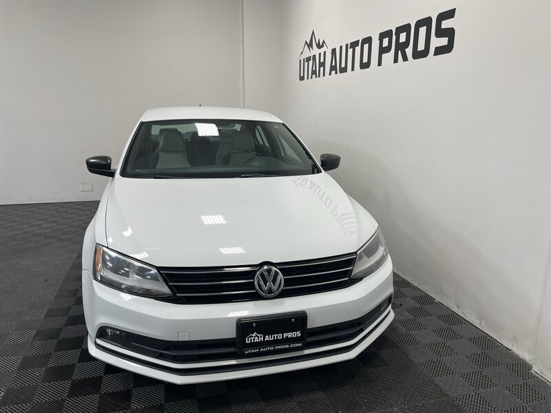 2016 Volkswagen Jetta 1.8T Sport - Photo 4 - West Bountiful, UT 84087