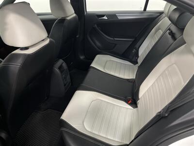 2016 Volkswagen Jetta 1.8T Sport - Photo 9 - West Bountiful, UT 84087