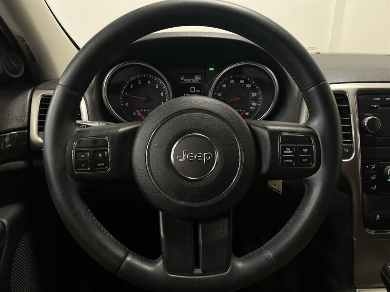 2013 Jeep Grand Cherokee Laredo X - Photo 16 - West Bountiful, UT 84087