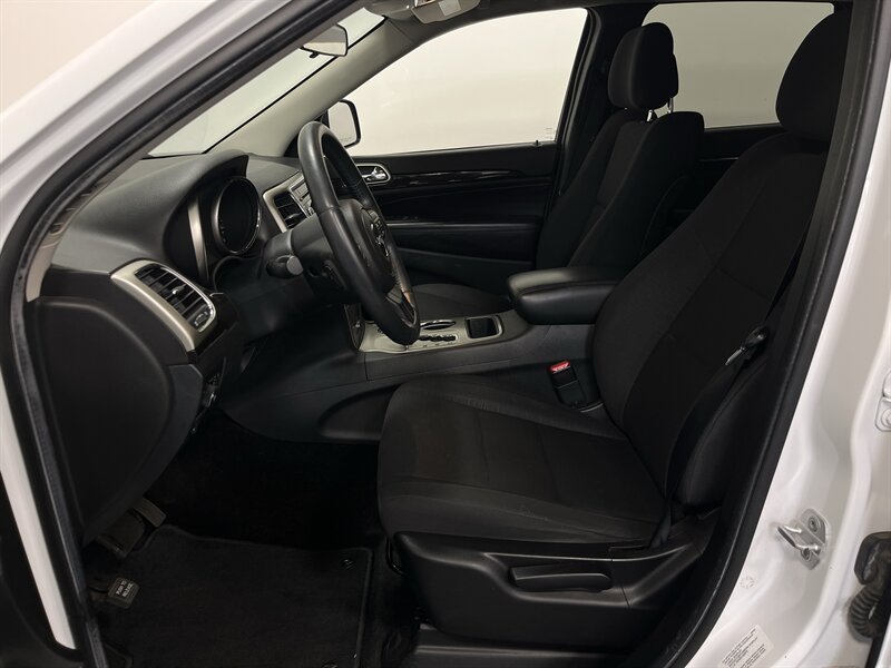 2013 Jeep Grand Cherokee Laredo X - Photo 12 - West Bountiful, UT 84087