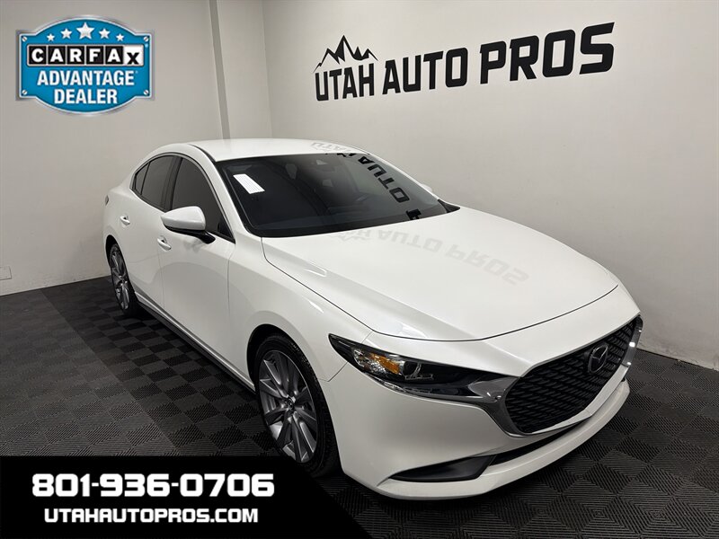 2022 Mazda Mazda3 Sedan Select   - Photo 1 - West Bountiful, UT 84087
