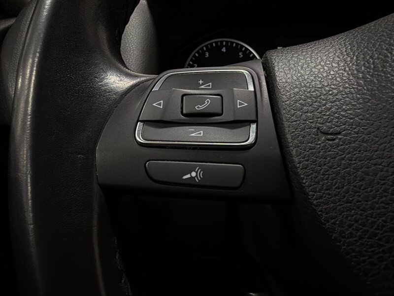 2013 Volkswagen Tiguan SE 4Motion - Photo 19 - West Bountiful, UT 84087