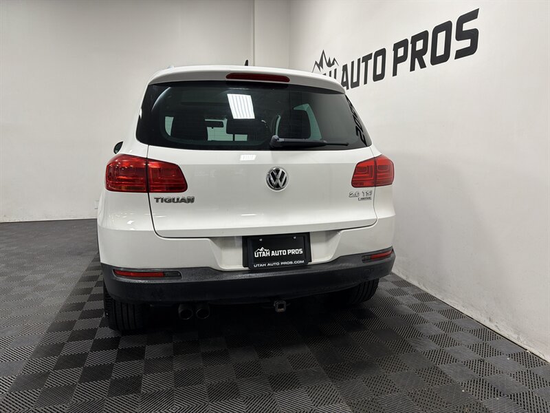 2013 Volkswagen Tiguan SE 4Motion - Photo 8 - West Bountiful, UT 84087