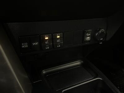 2015 Toyota RAV4 Limited - Photo 17 - West Bountiful, UT 84087