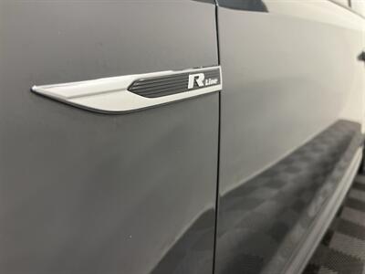 2018 Volkswagen Passat 2.0 T R   - Photo 5 - West Bountiful, UT 84087