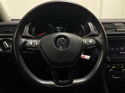2018 Volkswagen Passat 2.0 T R   - Photo 19 - West Bountiful, UT 84087