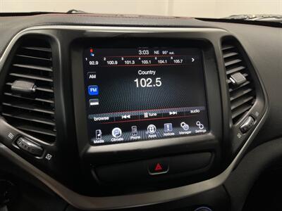 2016 Jeep Cherokee Trailhawk   - Photo 19 - West Bountiful, UT 84087