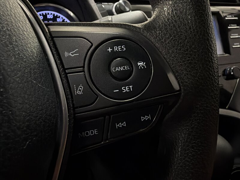 2018 Toyota Camry LE - Photo 18 - West Bountiful, UT 84087