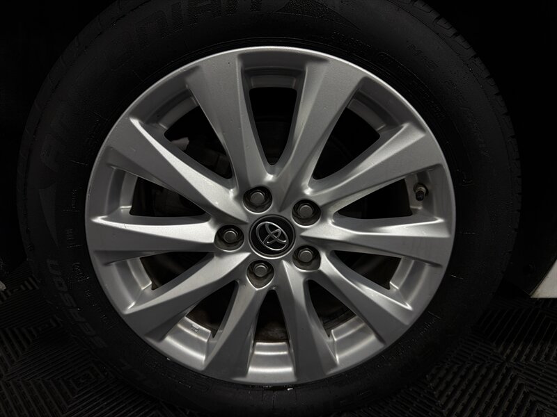 2018 Toyota Camry LE - Photo 9 - West Bountiful, UT 84087