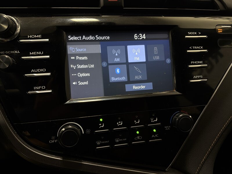2018 Toyota Camry LE - Photo 14 - West Bountiful, UT 84087