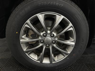2019 Jeep Cherokee Latitude Plus   - Photo 9 - West Bountiful, UT 84087