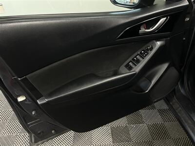 2016 Mazda Mazda3 i Sport - Photo 13 - West Bountiful, UT 84087