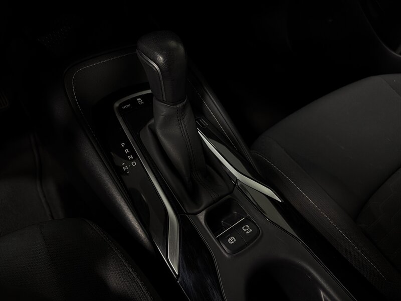 2021 Toyota Corolla Hatchback SE - Photo 13 - West Bountiful, UT 84087
