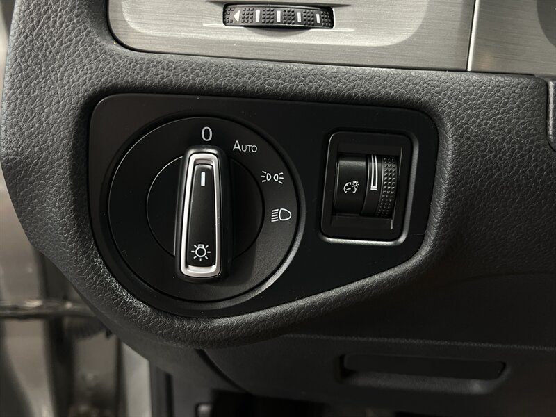 2017 Volkswagen Golf TSI Wolfsburg Editio - Photo 13 - West Bountiful, UT 84087