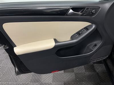 2015 Volkswagen Jetta SEL   - Photo 14 - West Bountiful, UT 84087