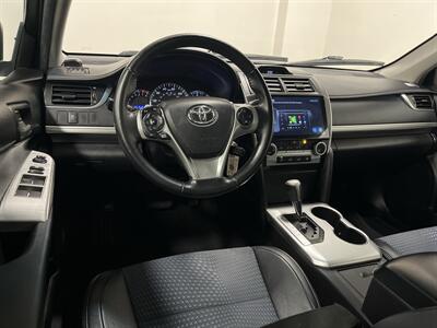 2014 Toyota Camry SE   - Photo 13 - West Bountiful, UT 84087