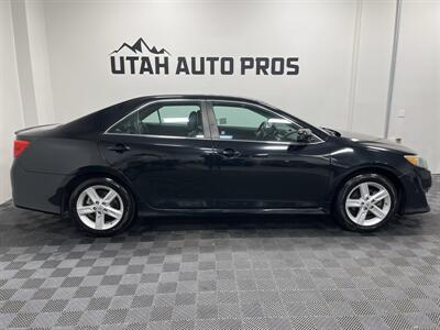 2014 Toyota Camry SE   - Photo 2 - West Bountiful, UT 84087