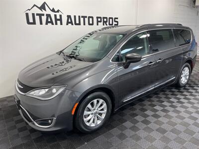 2017 Chrysler Pacifica Touring-L   - Photo 8 - West Bountiful, UT 84087