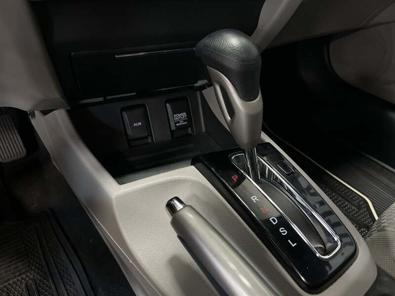 2014 Honda Civic LX - Photo 12 - West Bountiful, UT 84087