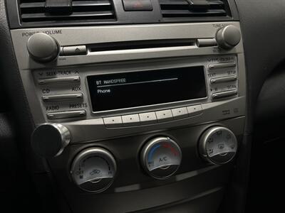 2011 Toyota Camry SE V6 - Photo 16 - West Bountiful, UT 84087