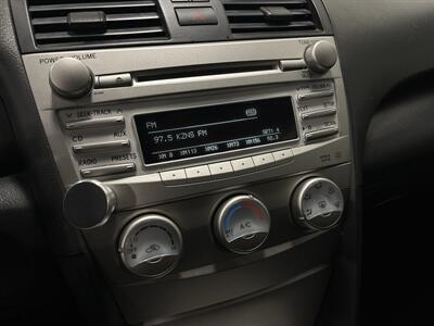 2011 Toyota Camry SE V6 - Photo 15 - West Bountiful, UT 84087