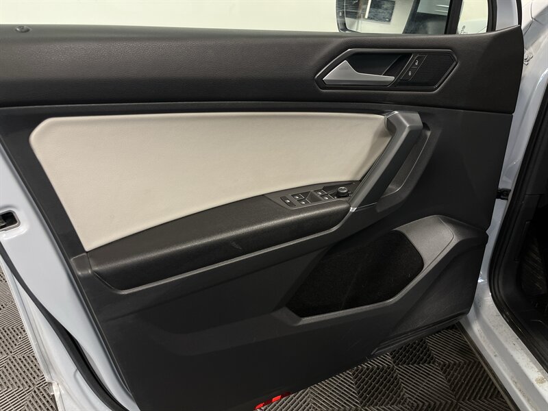 2018 Volkswagen Tiguan 2.0T SE 4Motion - Photo 14 - West Bountiful, UT 84087