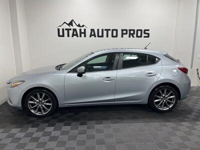 2018 Mazda Mazda3 Touring   - Photo 7 - West Bountiful, UT 84087