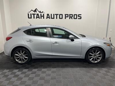 2018 Mazda Mazda3 Touring   - Photo 2 - West Bountiful, UT 84087