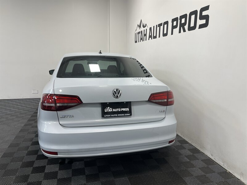 2017 Volkswagen Jetta 1.4T S - Photo 8 - West Bountiful, UT 84087