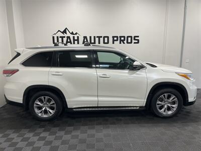 2014 Toyota Highlander XLE   - Photo 2 - West Bountiful, UT 84087