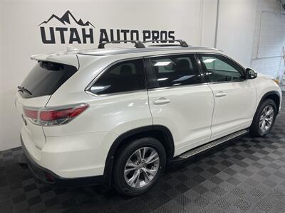 2014 Toyota Highlander XLE   - Photo 3 - West Bountiful, UT 84087