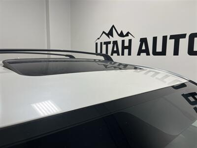 2014 Toyota Highlander XLE   - Photo 4 - West Bountiful, UT 84087