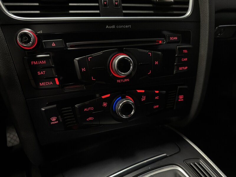 2013 Audi A4 2.0T quattro Premium - Photo 15 - West Bountiful, UT 84087
