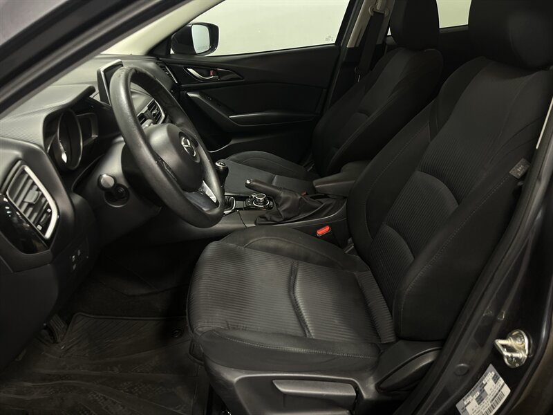 2016 Mazda Mazda3 i Sport - Photo 13 - West Bountiful, UT 84087
