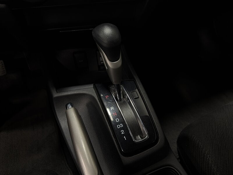 2013 Honda Civic LX - Photo 13 - West Bountiful, UT 84087