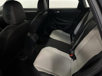 2019 Volkswagen Jetta R-Line - Photo 13 - West Bountiful, UT 84087